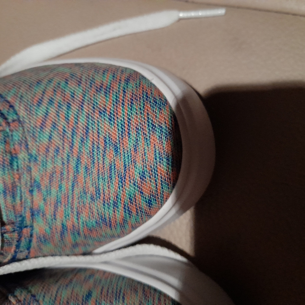 Girl sneakers - Picture 5 of 5
